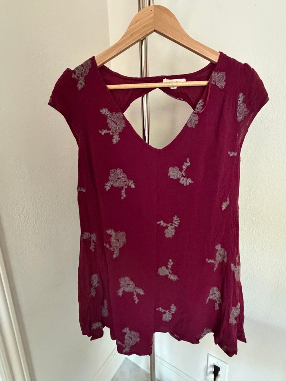 Women's Wishlist Burgundy Floral Cap-Sleeve Mini Dress